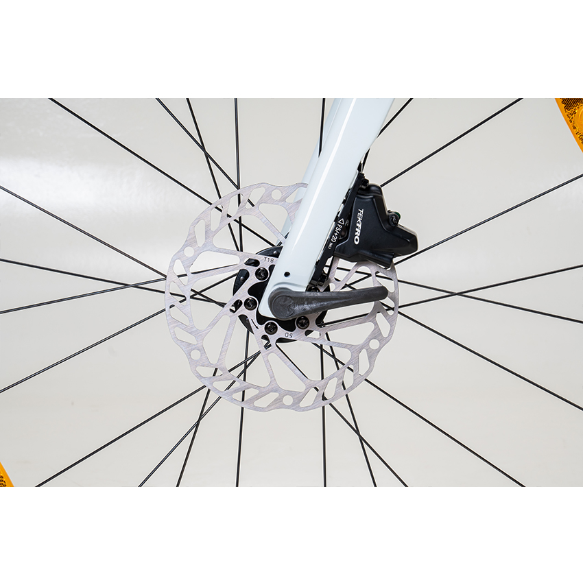 2026_FastroadADVAR1A_White_24