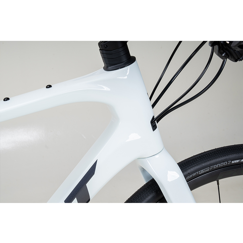 2026_FastroadADVAR1A_White_9