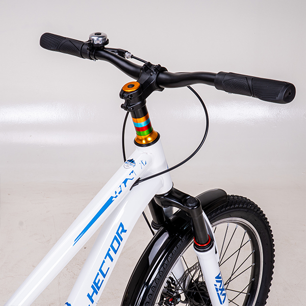Ares2B2026_WhiteBlue_7